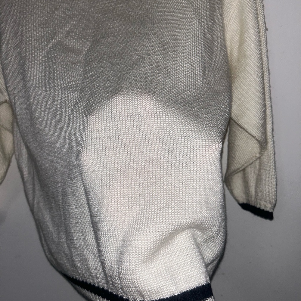 Alison J. Sweater - Picture 5 of 6